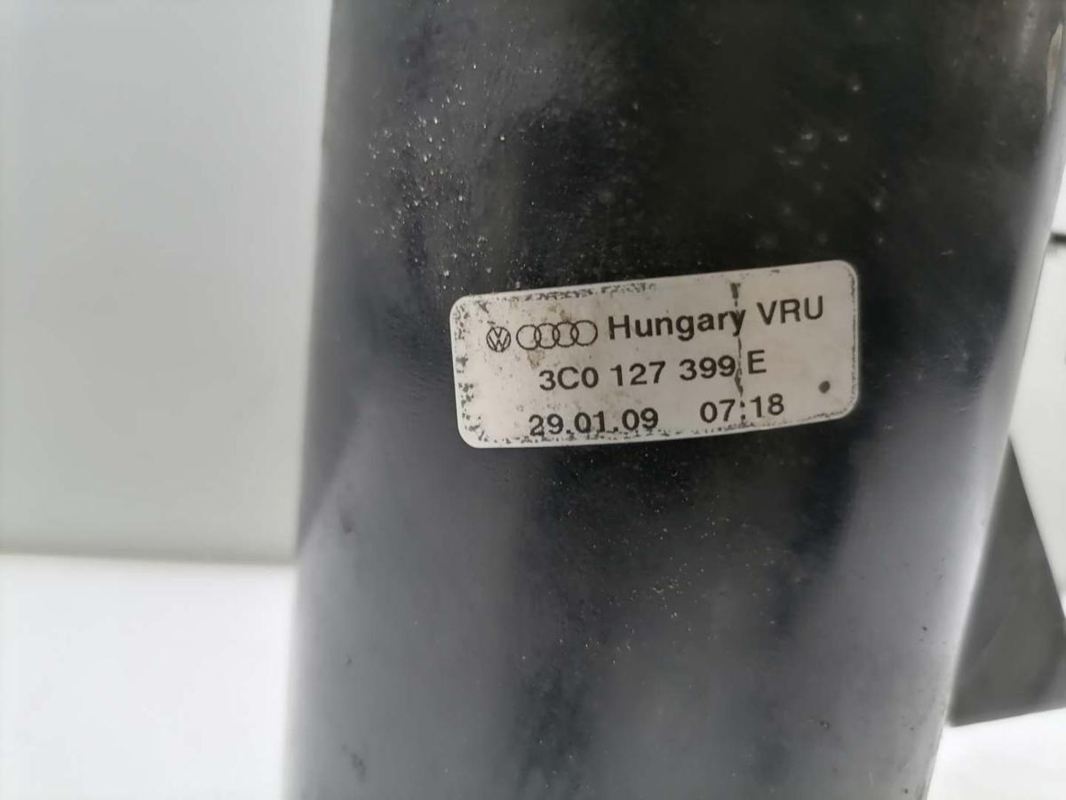 VW Passat 3C original Kraftstofffiltergehäuse Dieselfiltergehäuse 2.0TDI 103kw Bj.2007